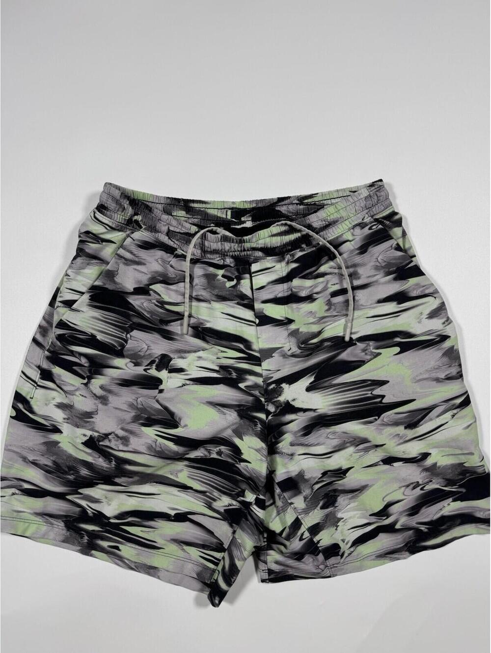 Lululemon Pace Breaker Lined Shorts Green Gray Camo Men’s Medium